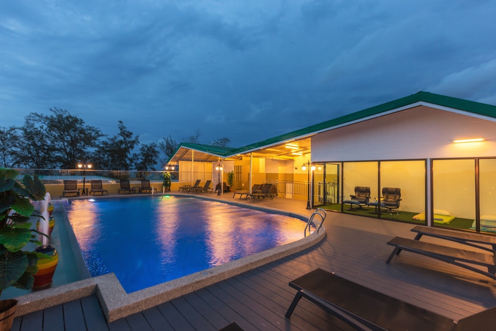 Anda Beachside Hotel 53/85