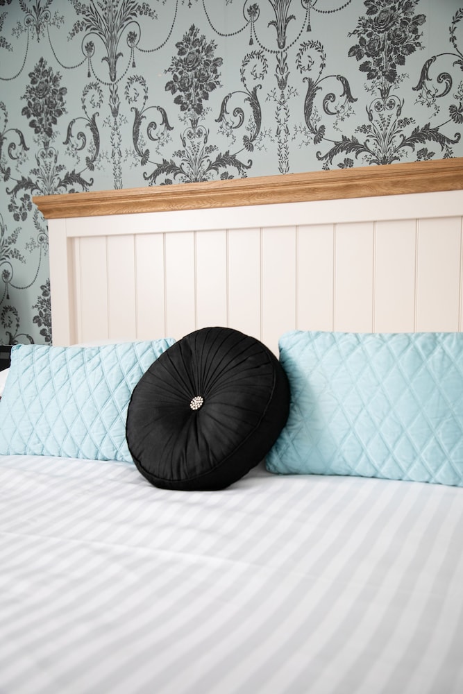 Trelawney Hotel B B Guest House 26/50