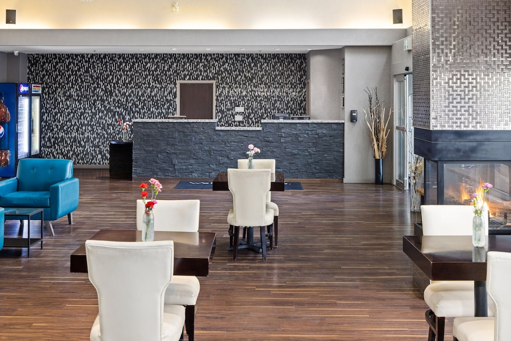 Home Inn Suites Yorkton 59/65