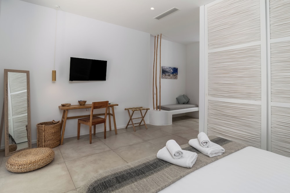 Arco Solium Suites 34/48