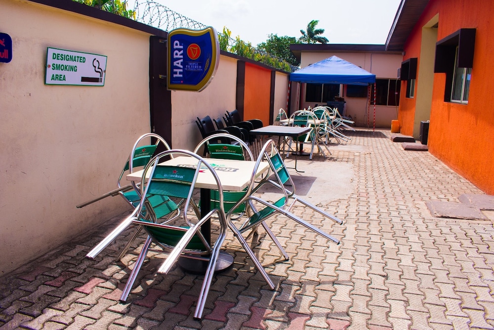 Esporta Suites (Agindingbi) 26/32