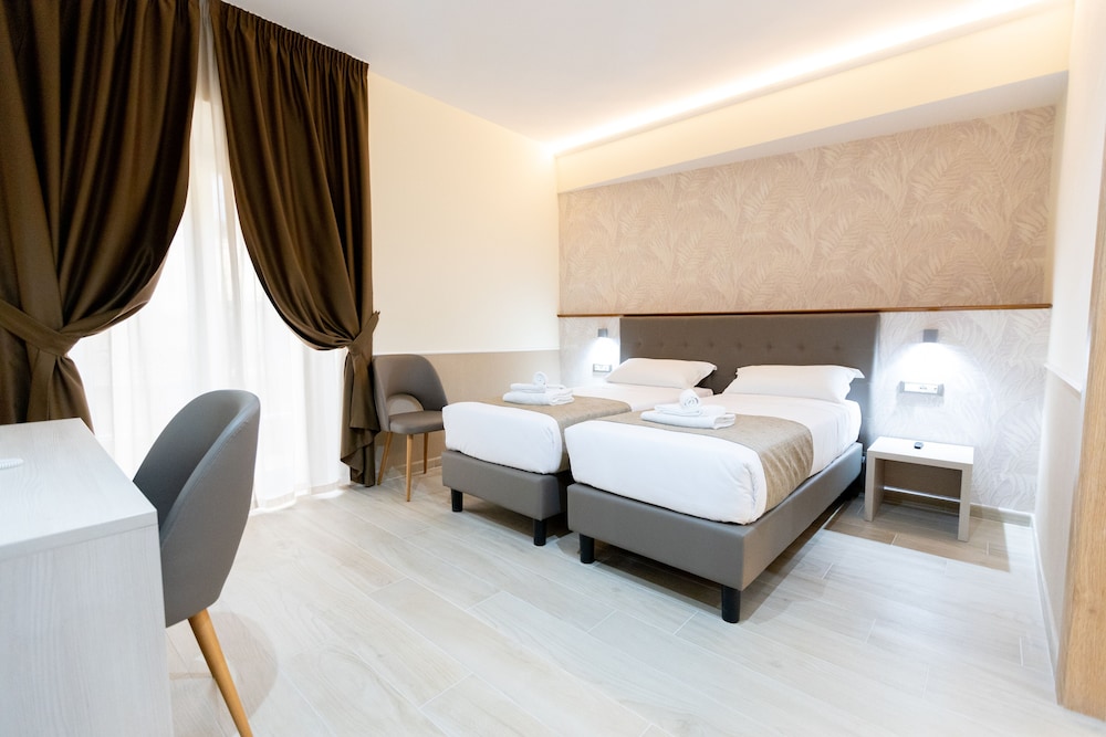 Hotel Maximus 11/50