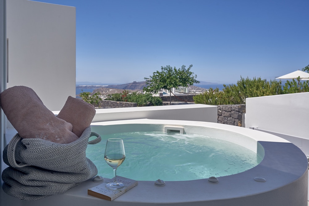 Nova Luxury Suites 25/50