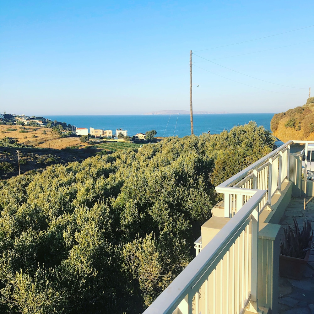Pelagia Bay 65/74