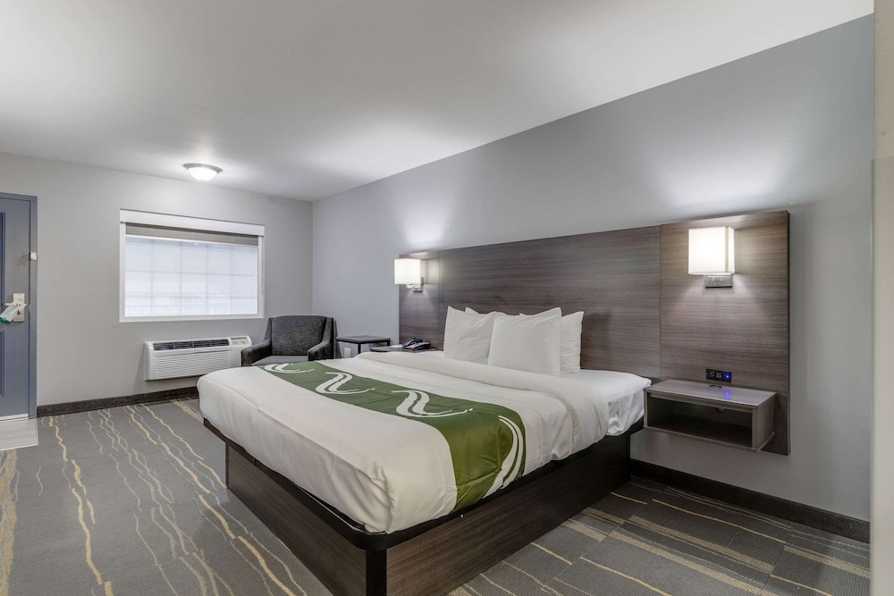 Quality Inn Kodak Sevierville 27/69