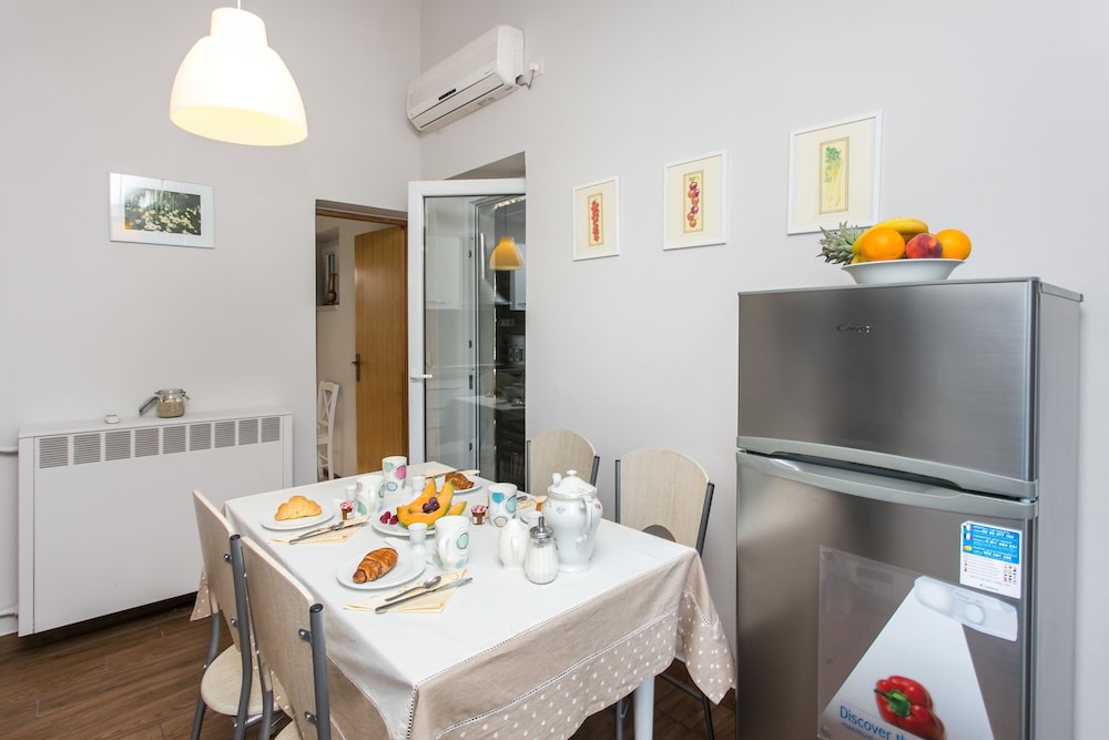 Apartments Villa Mirjana 48/75