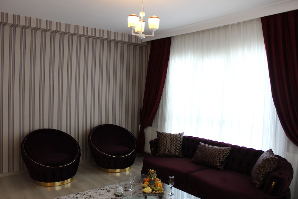 Quars Suite 35/50
