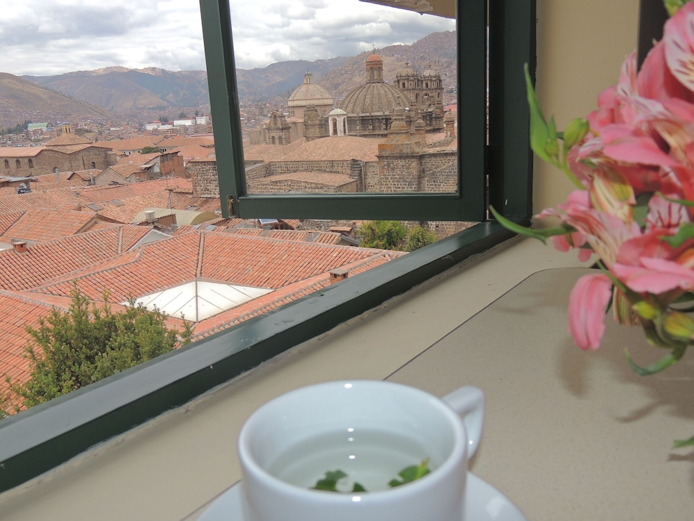 Cusco Plaza Nazarenas 39/71