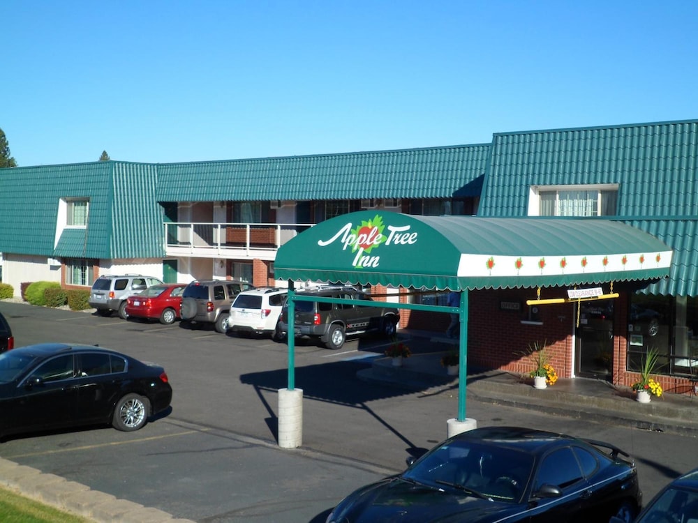 Apple Tree Inn 27/33