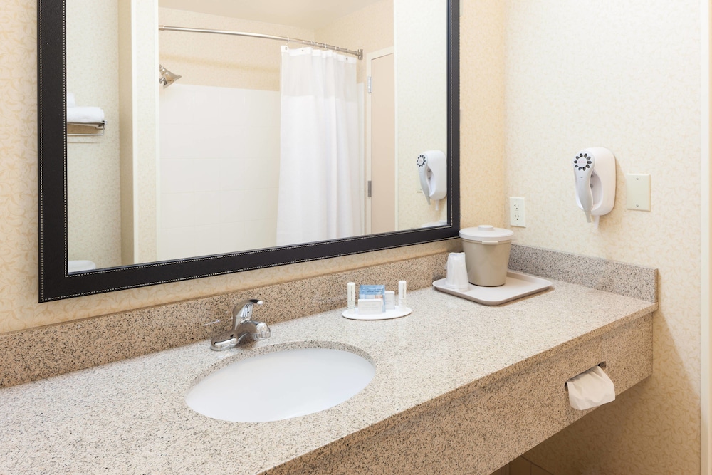 Fairfield Inn Suites Ruston 8/36