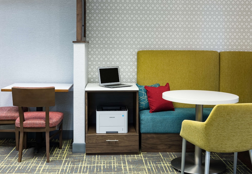 Hampton Inn Bentonville-Rogers 46/50