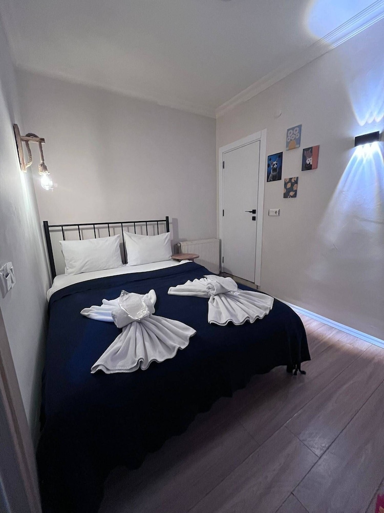 Economy, Double Bed, No Window