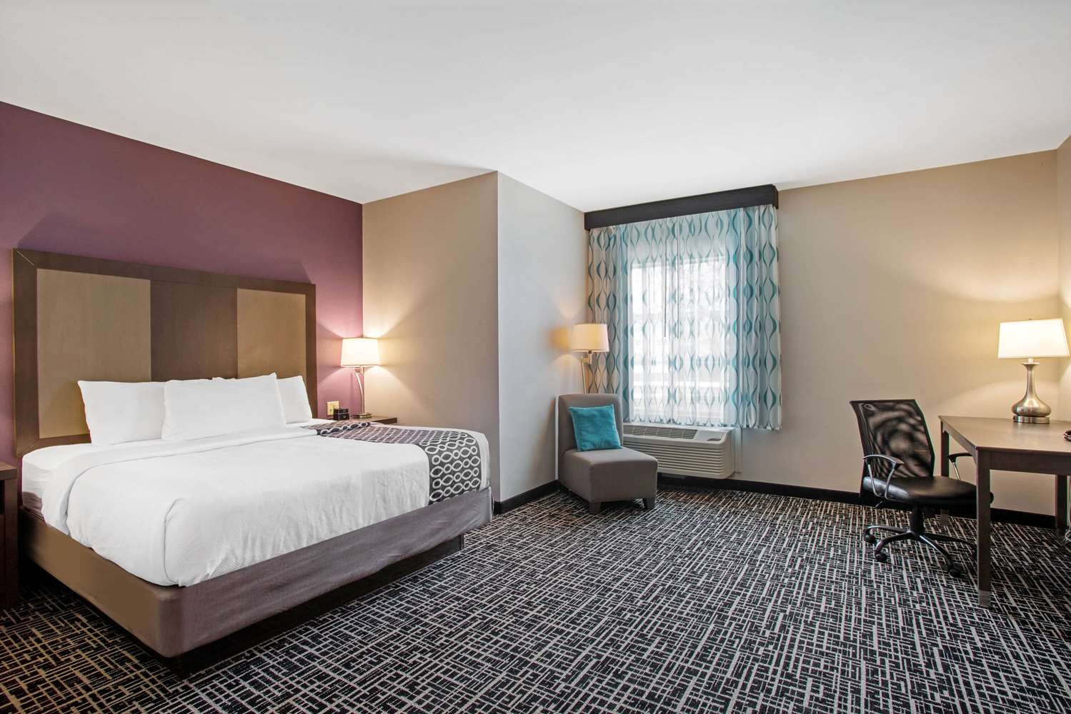 La Quinta Inn Suites By Wyndham York 19/53