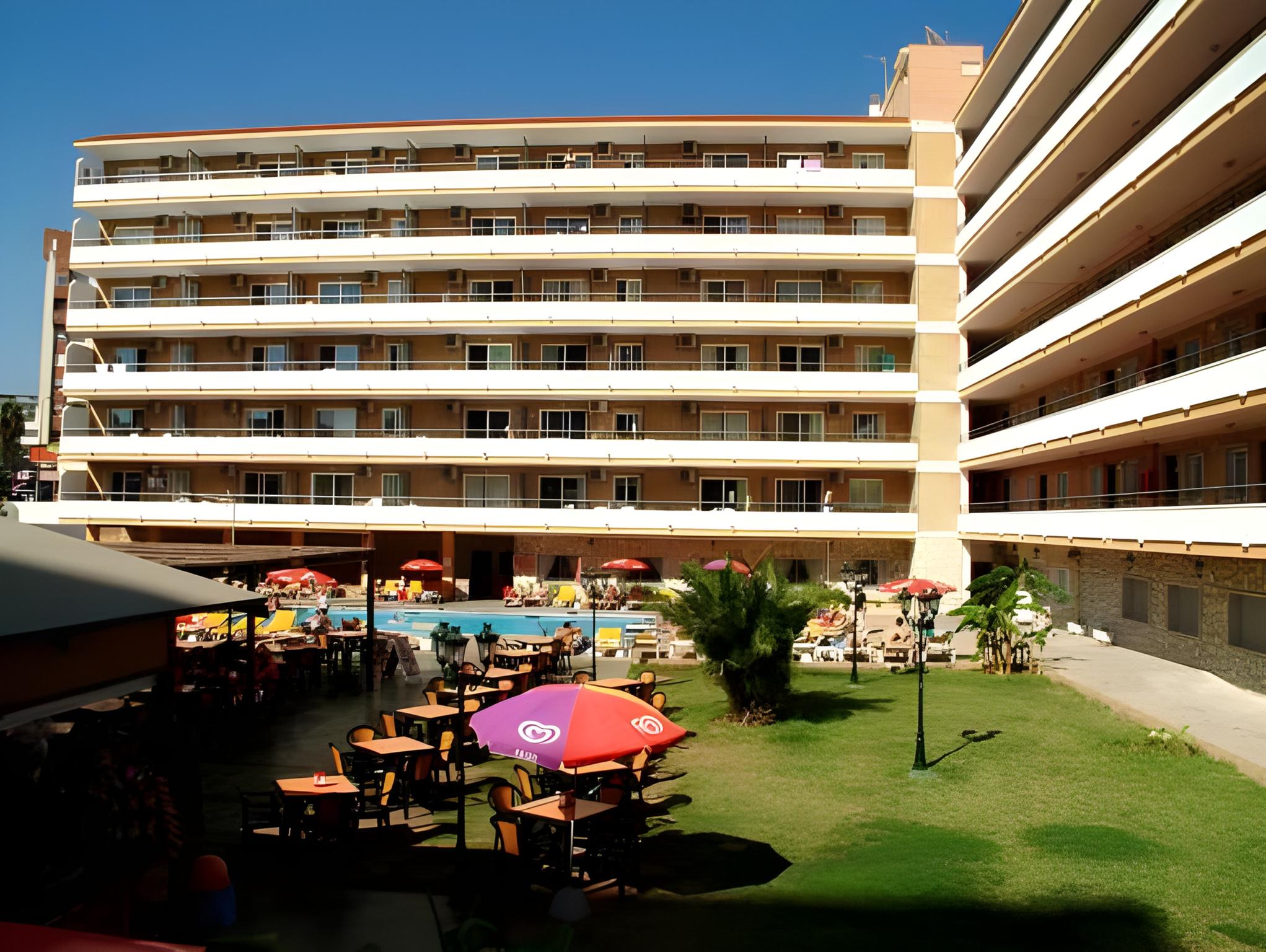Buensol Apartments 4/36