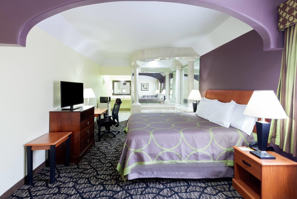 Super 8 by Wyndham Fairfield, TX 13/36