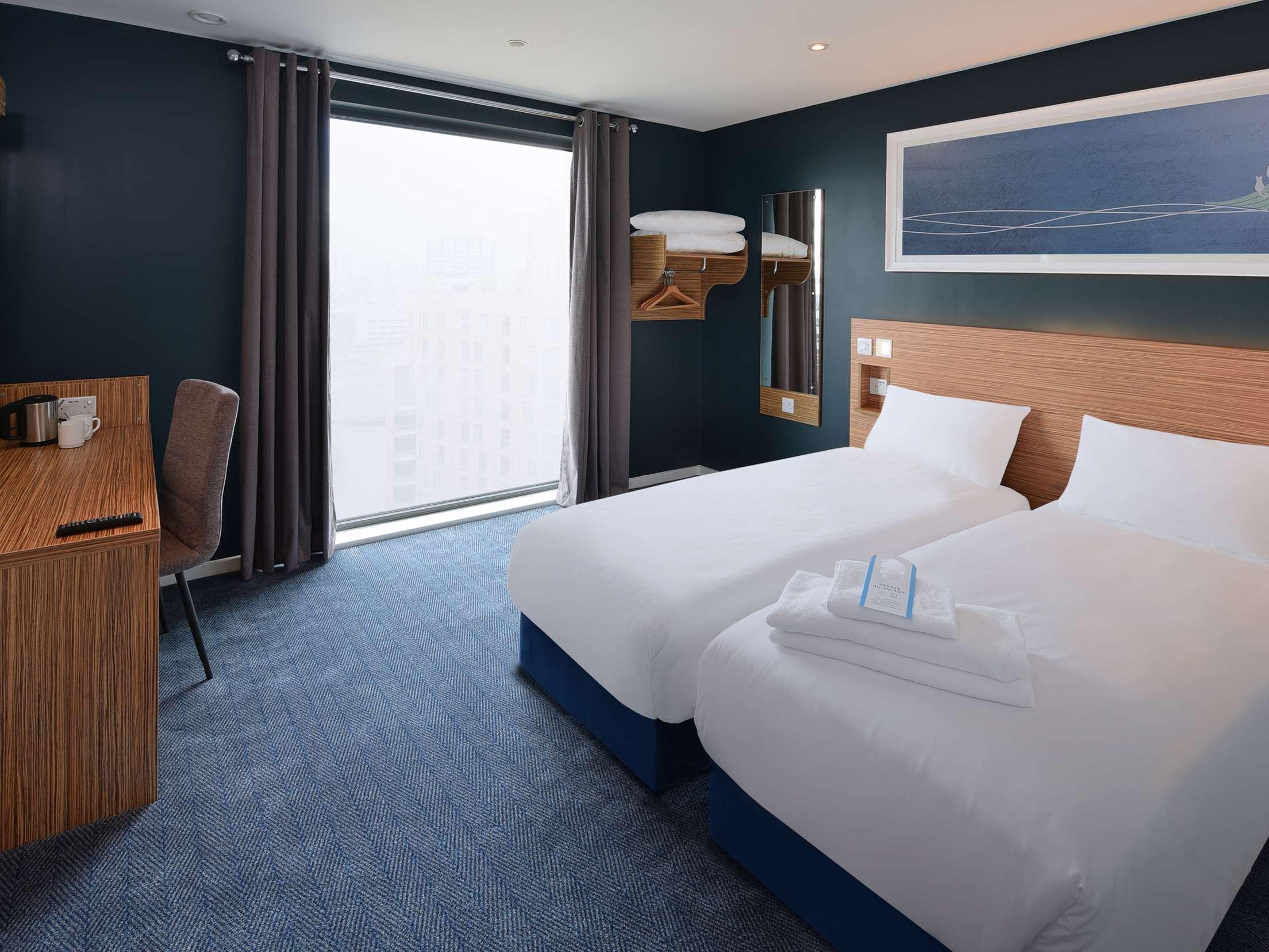 Travelodge London Docklands Central 12/27