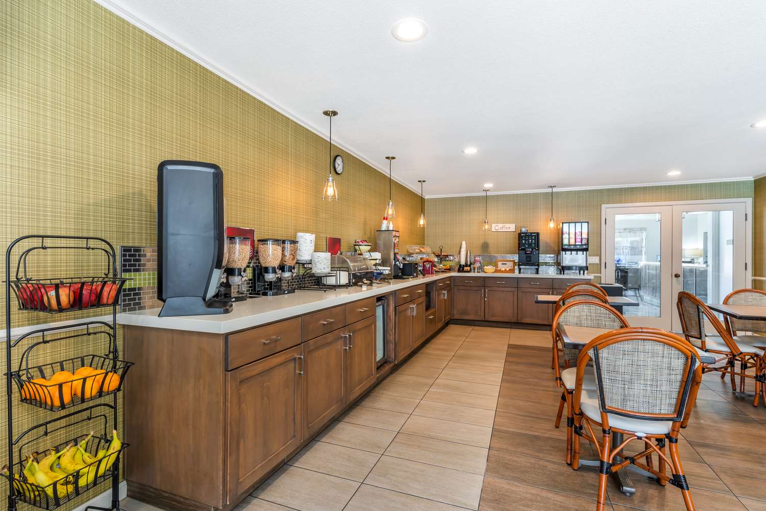 Best Western Plus Inn Scotts Valley 18/26