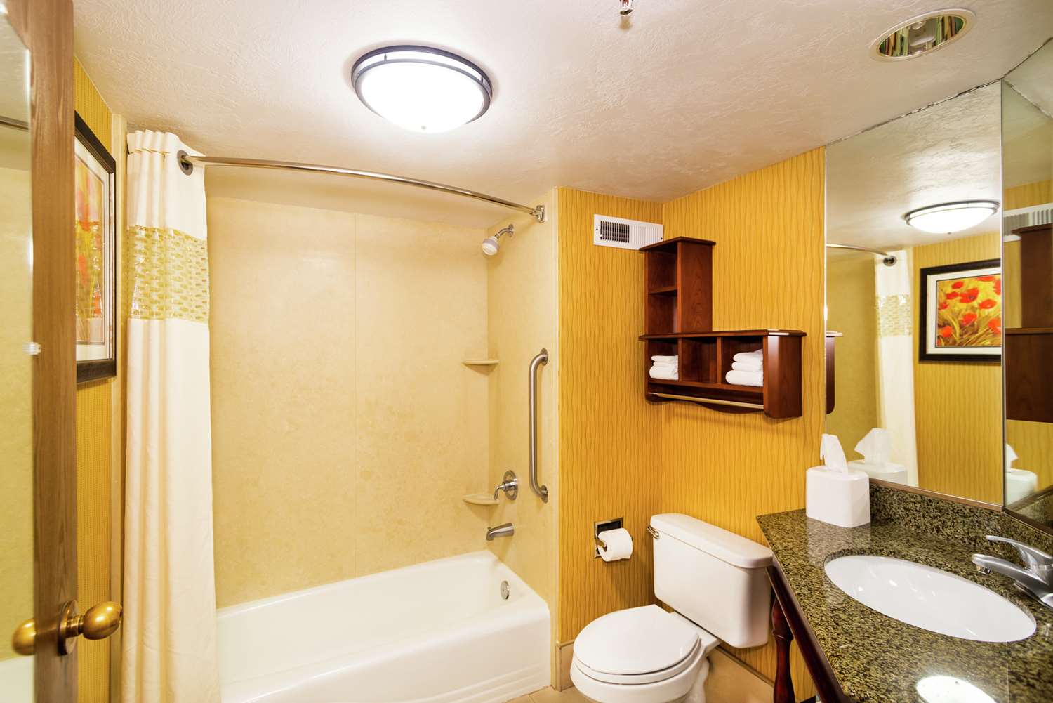 Hampton Inn St. George 76/79