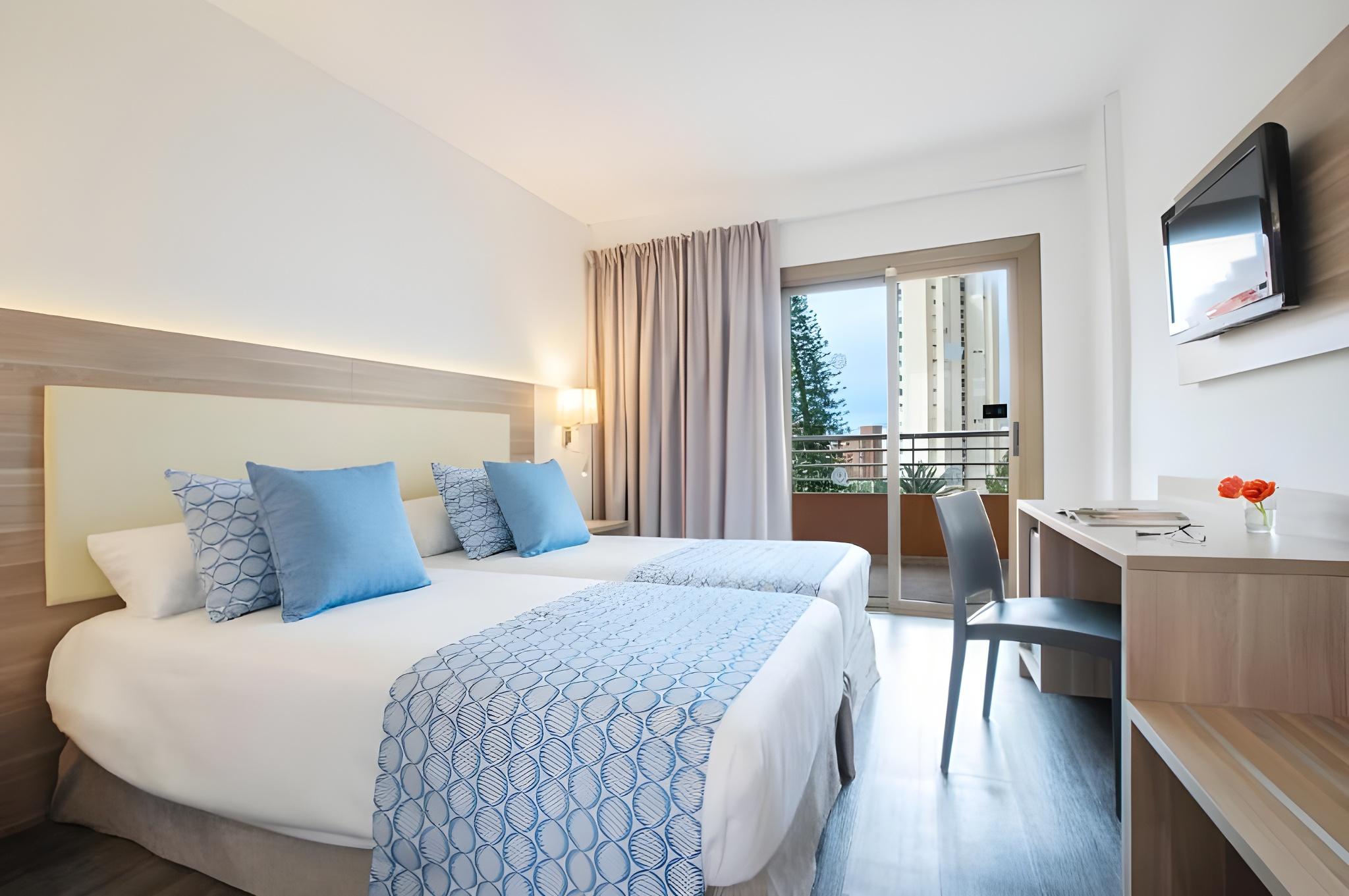 ROOM, SINGLE, DOUBLE BED
