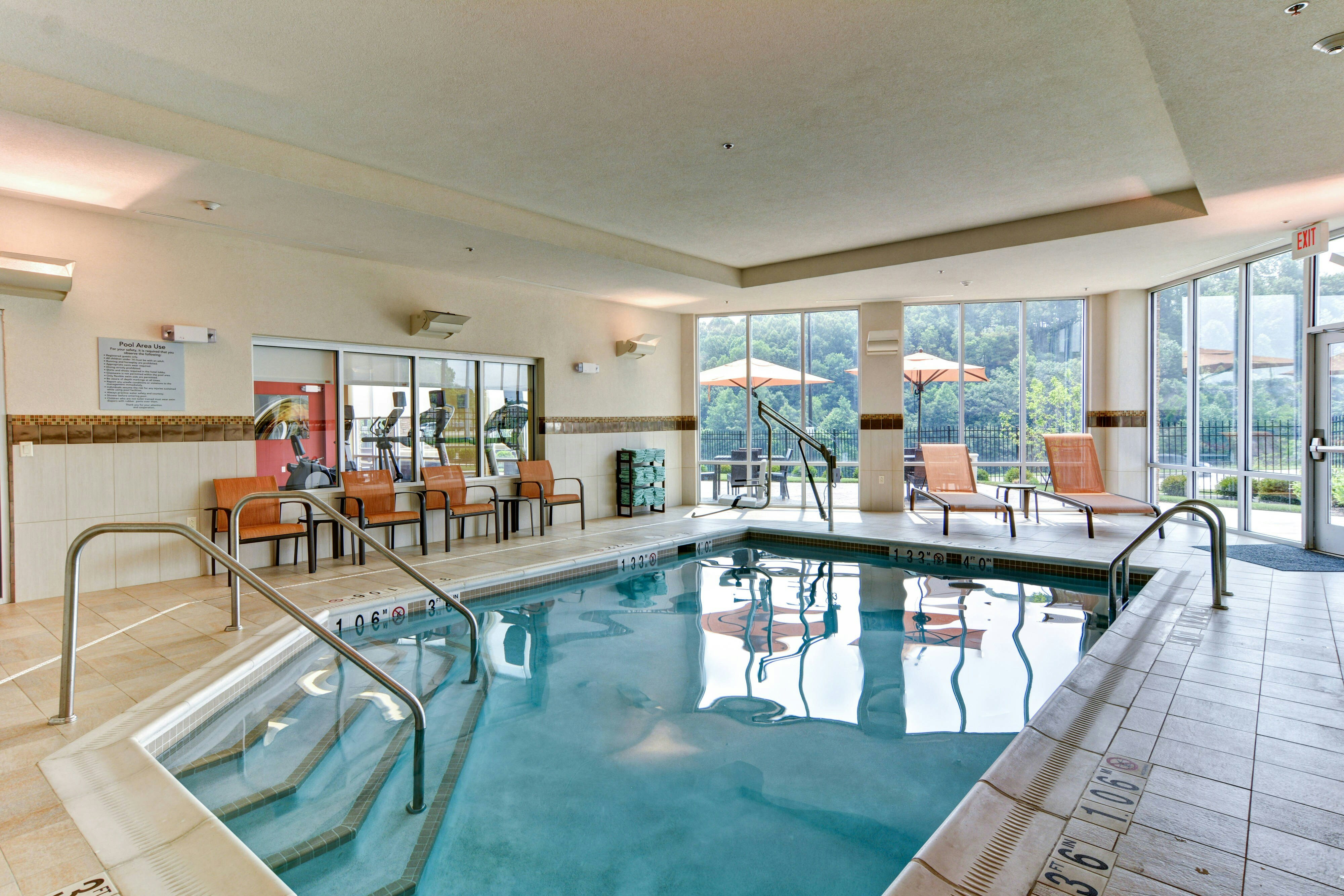 Courtyard by Marriott Bridgeport Clarksburg 21/43