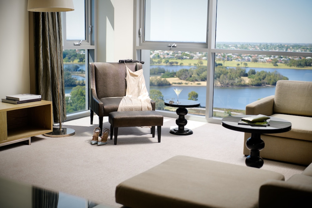 FRASER SUITES PERTH 19/67