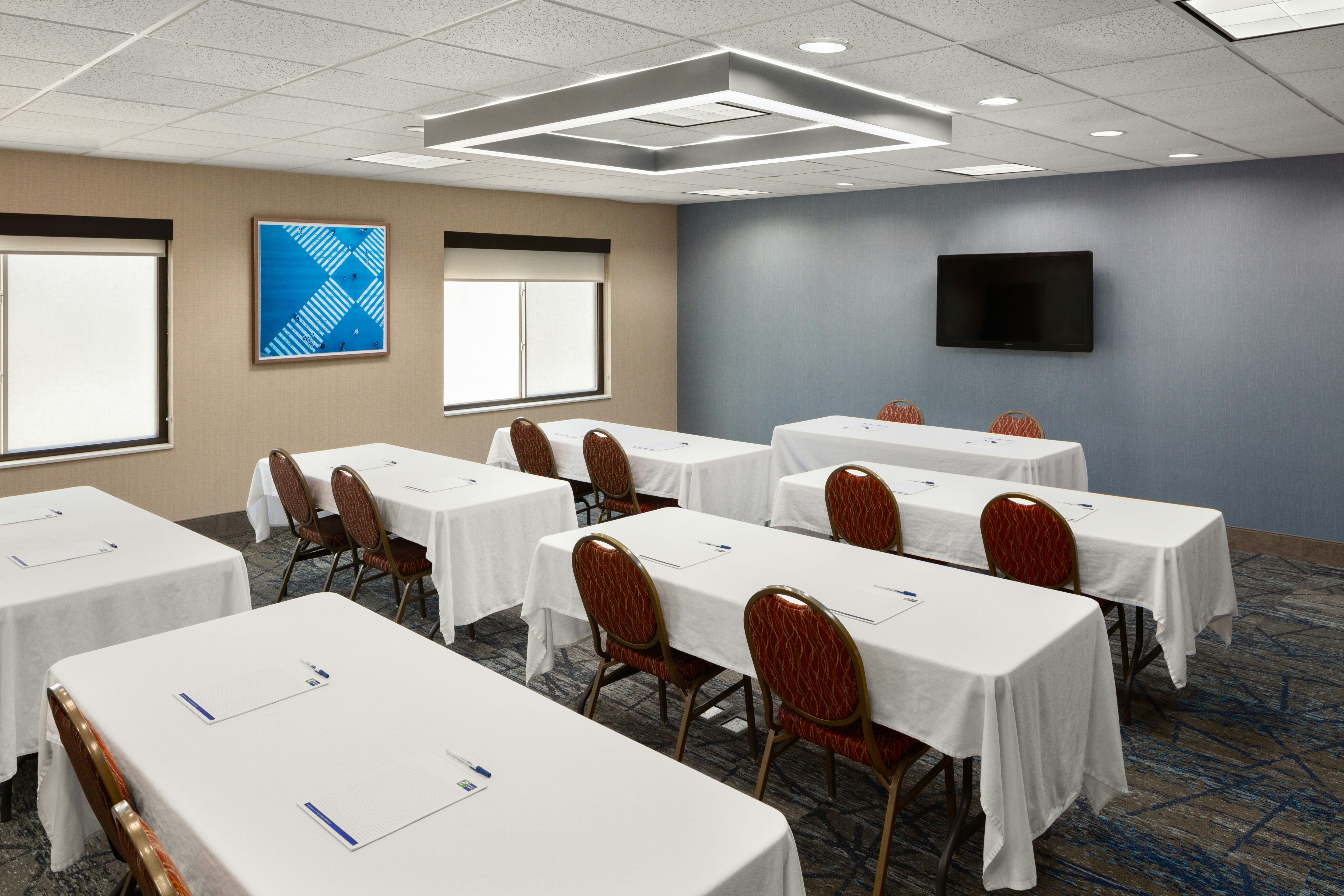Holiday Inn Express Hotel & Suites Cherry Hills 41/46