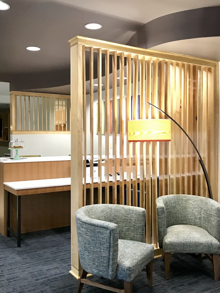 Holiday Inn Express And Suites Winona North 45/68
