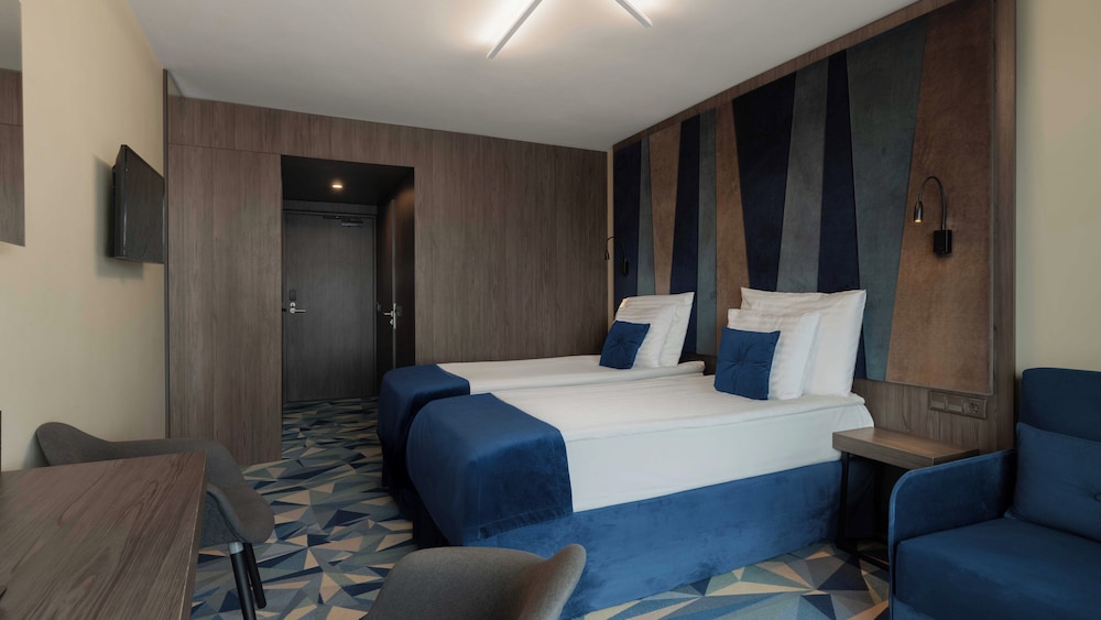 Room, Twin Beds, Riverside، Wellton Riverside SPA Hotel 7/10