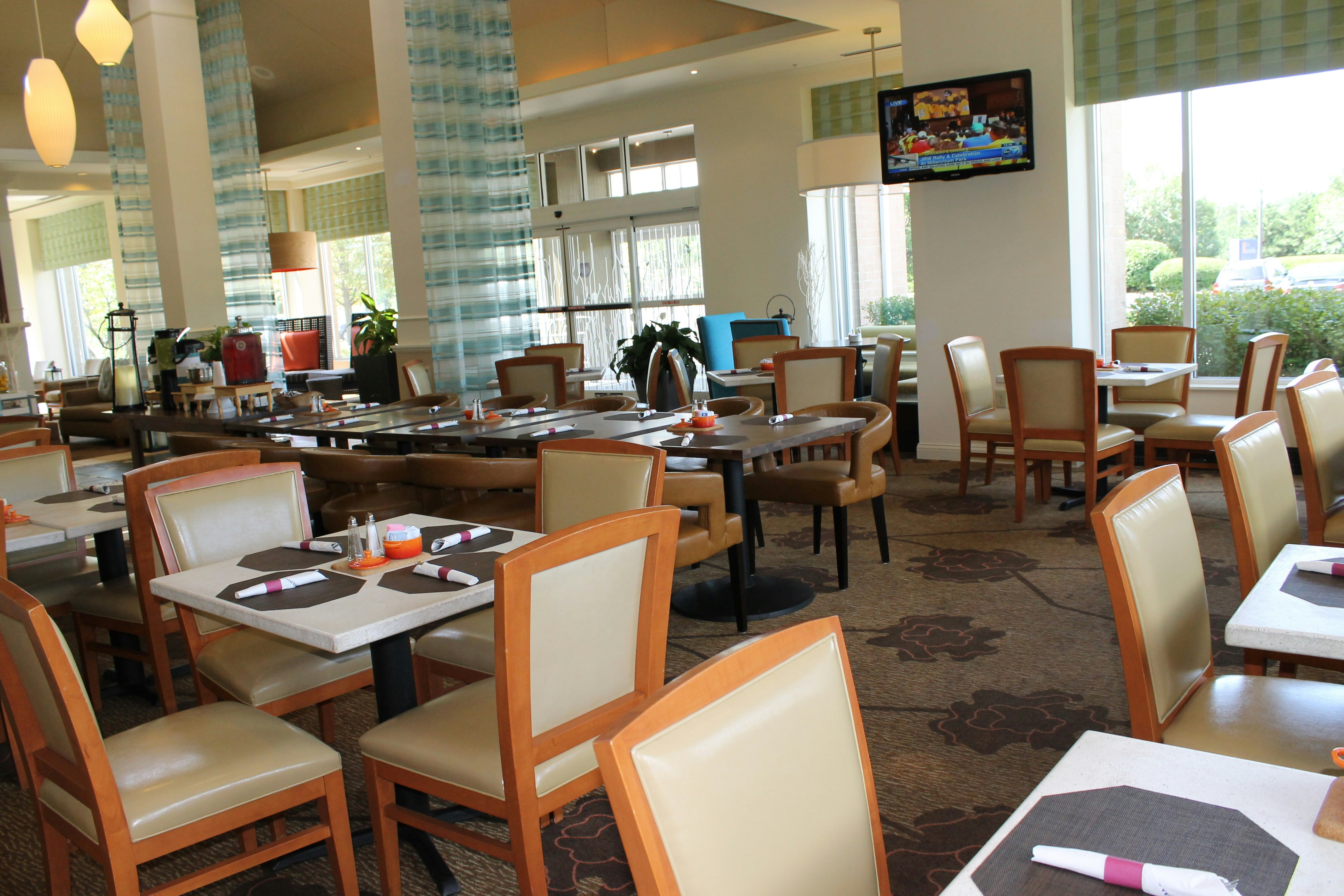 Hilton Garden Inn Addison, IL 33/43