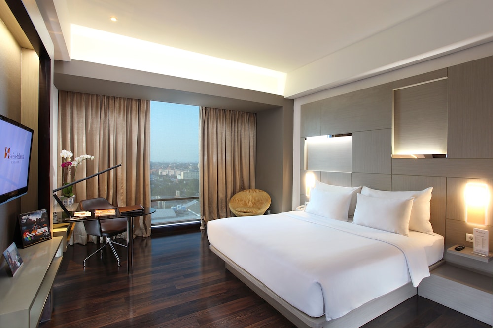Swiss-Belhotel Cirebon 18/48