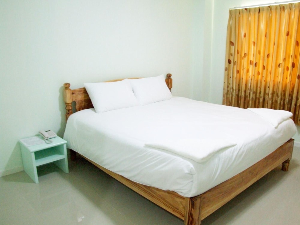 Rueanrimnam Hotel 14/47