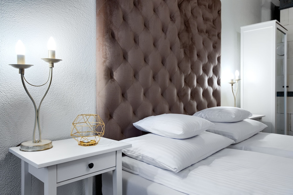 1899 Aparthotel 34/69