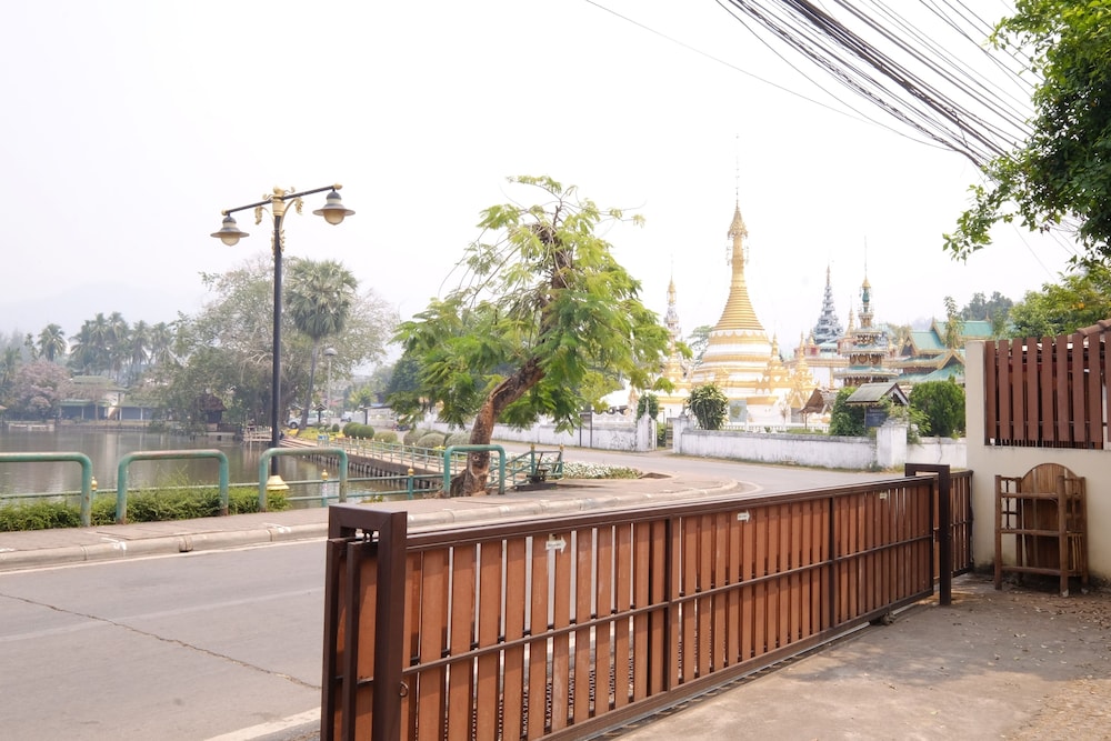 Piya Guesthouse 31/57