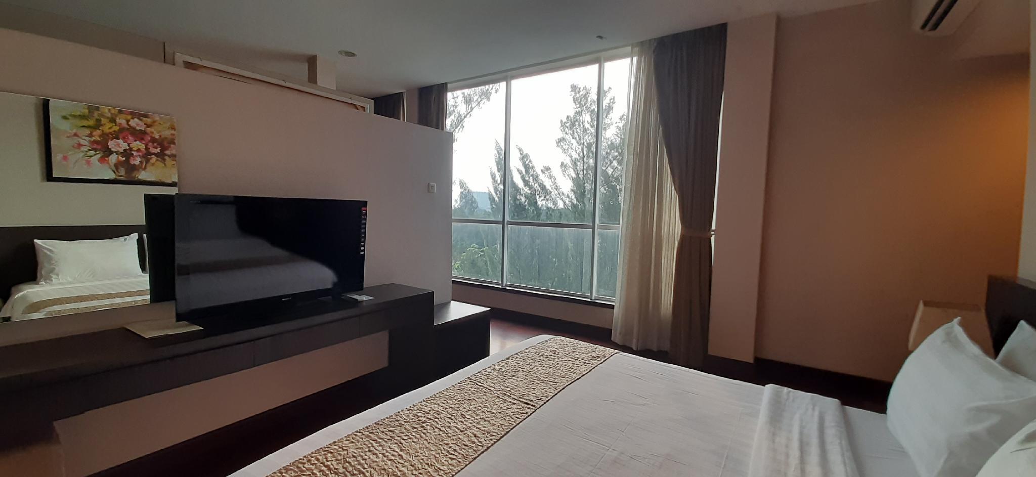Junior Suite, Queen Bed