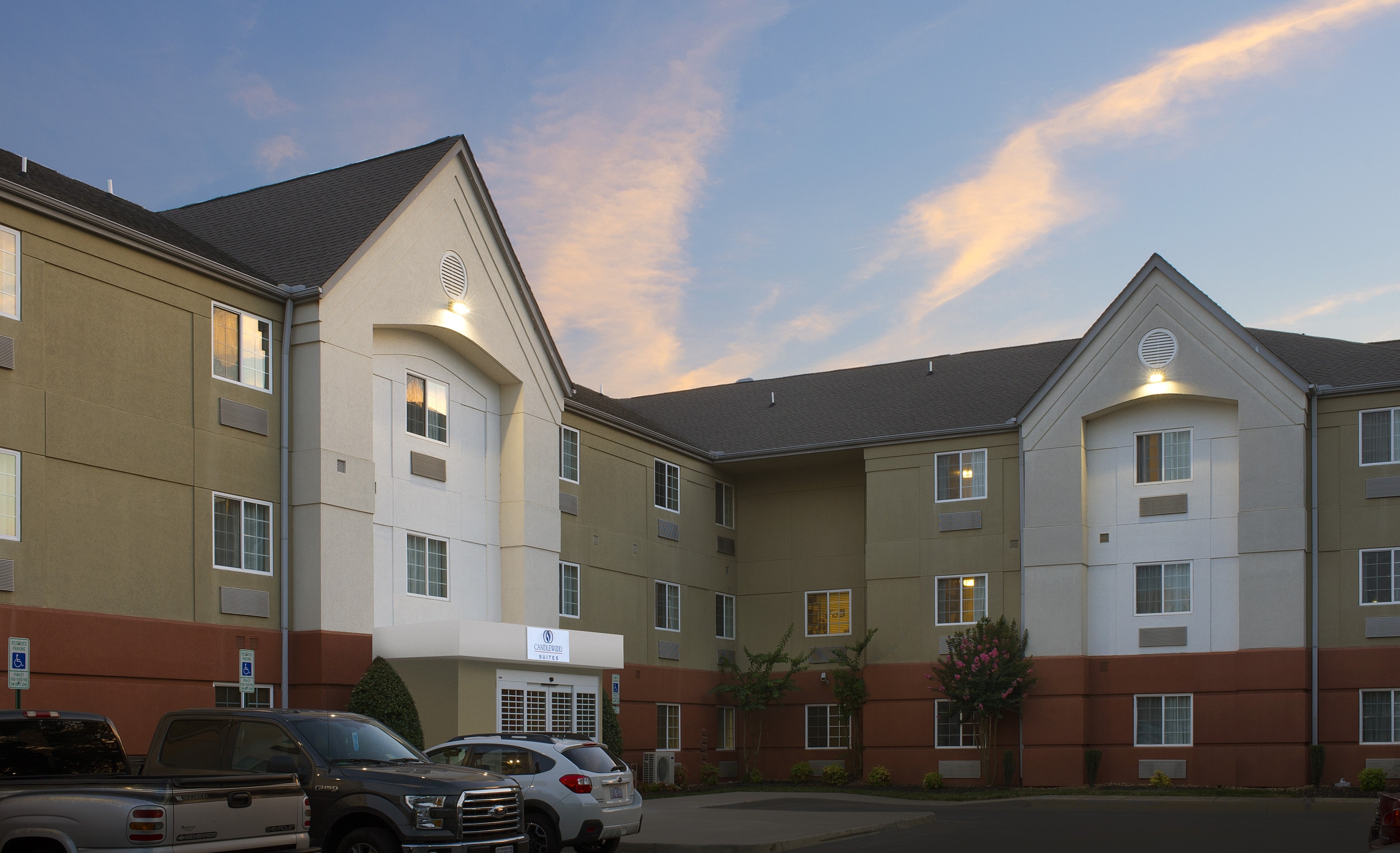 Candlewood Suites Richmond South 2/48