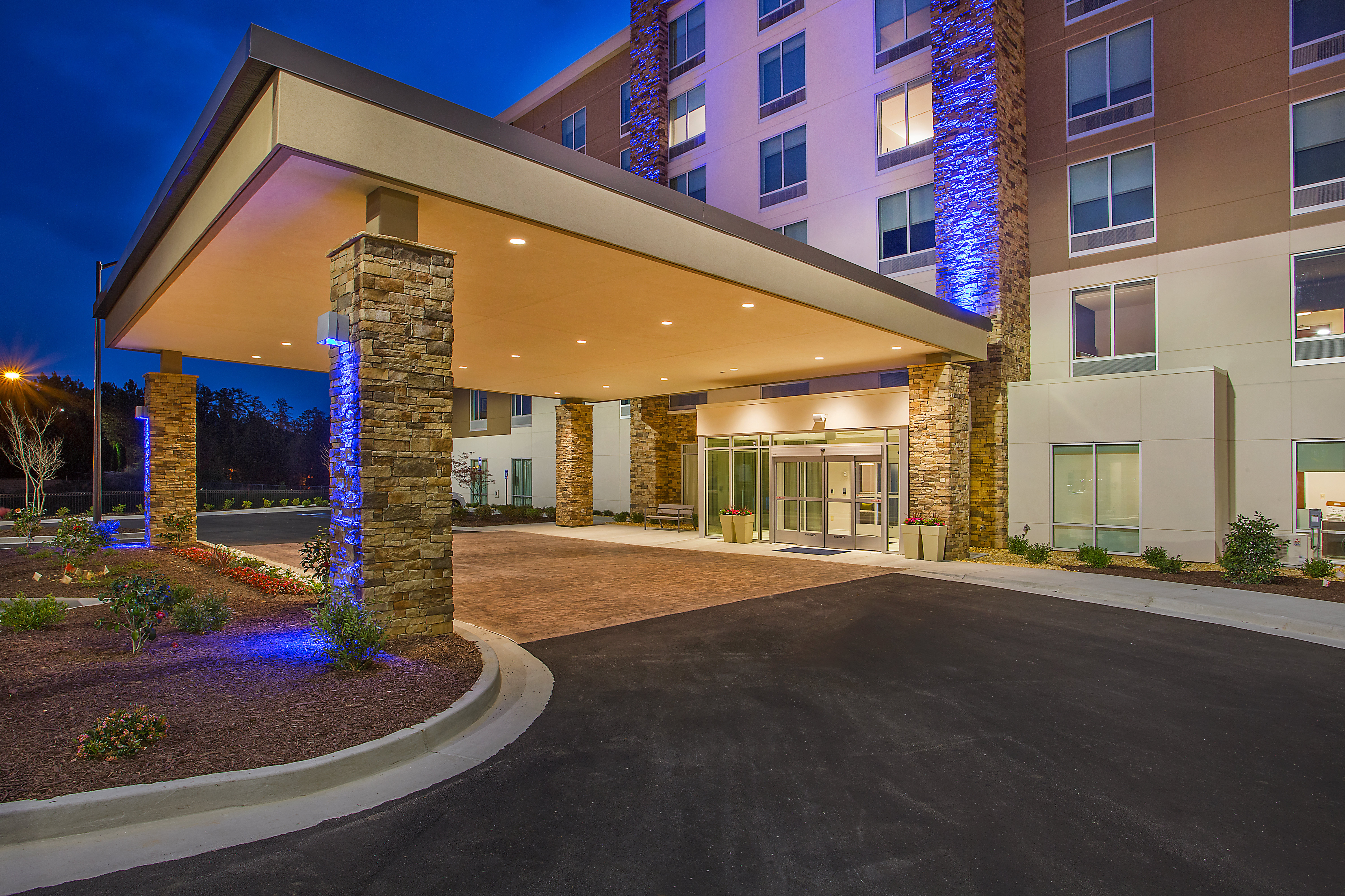 Holiday Inn Express Suites Covington 4/63