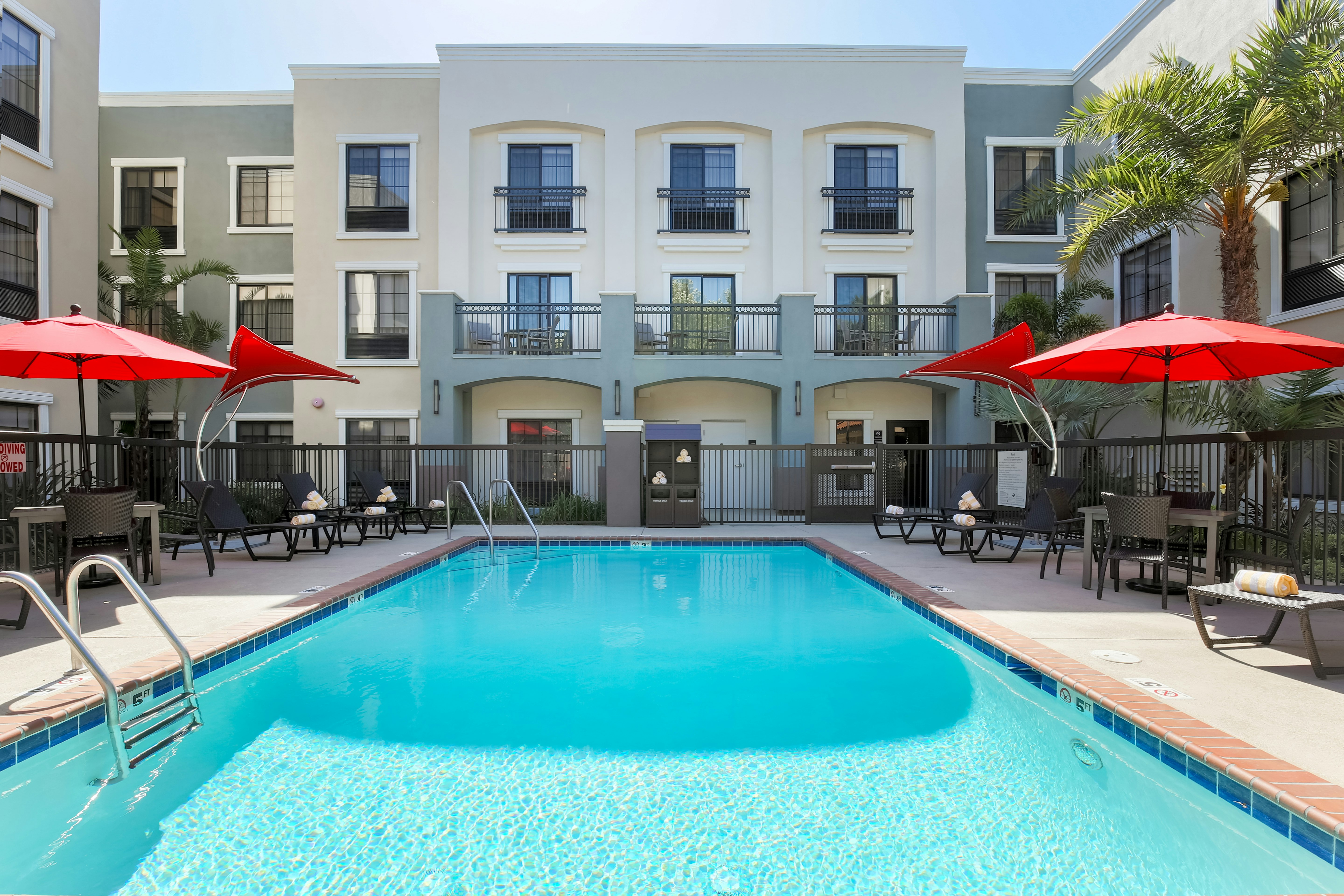 Hampton Inn Santa Barbara/Goleta 4/50