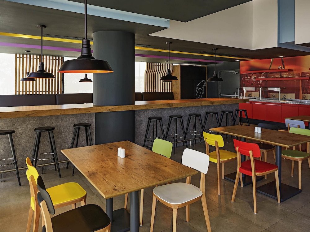ibis Culiacan 32/50