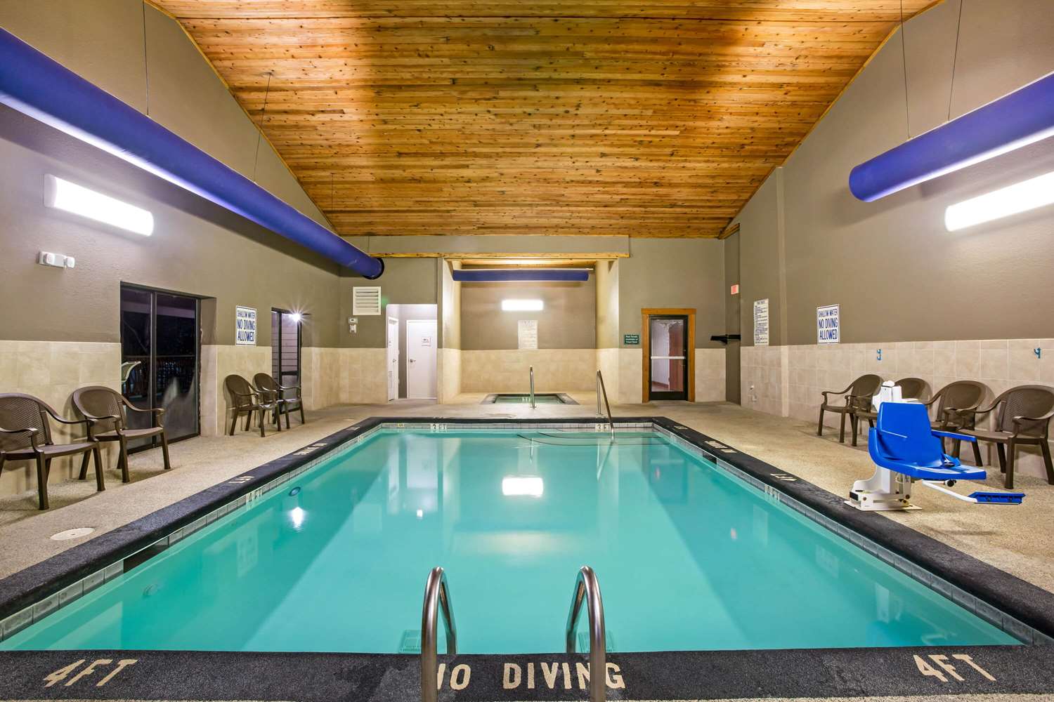 swimming pool spa