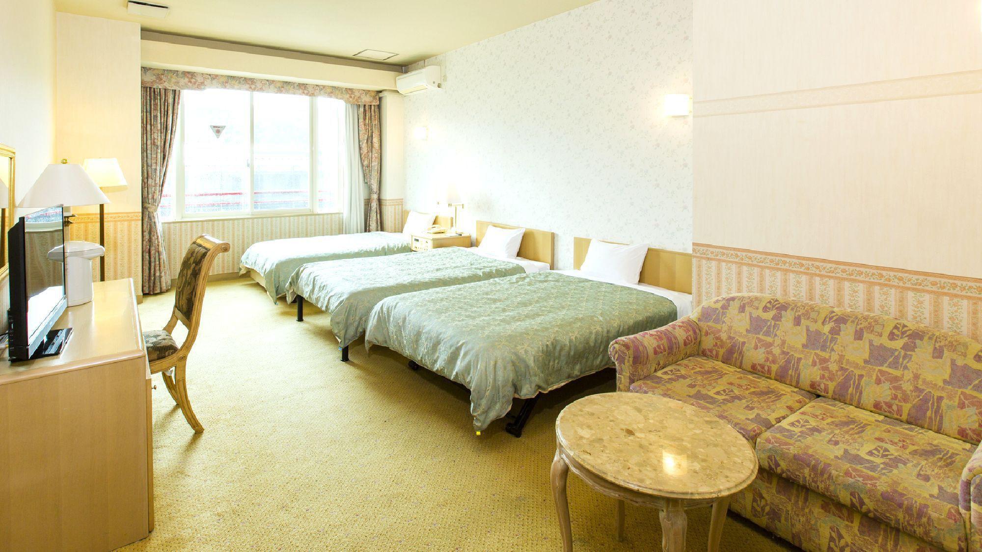 Superior, Twin Beds, New Wing