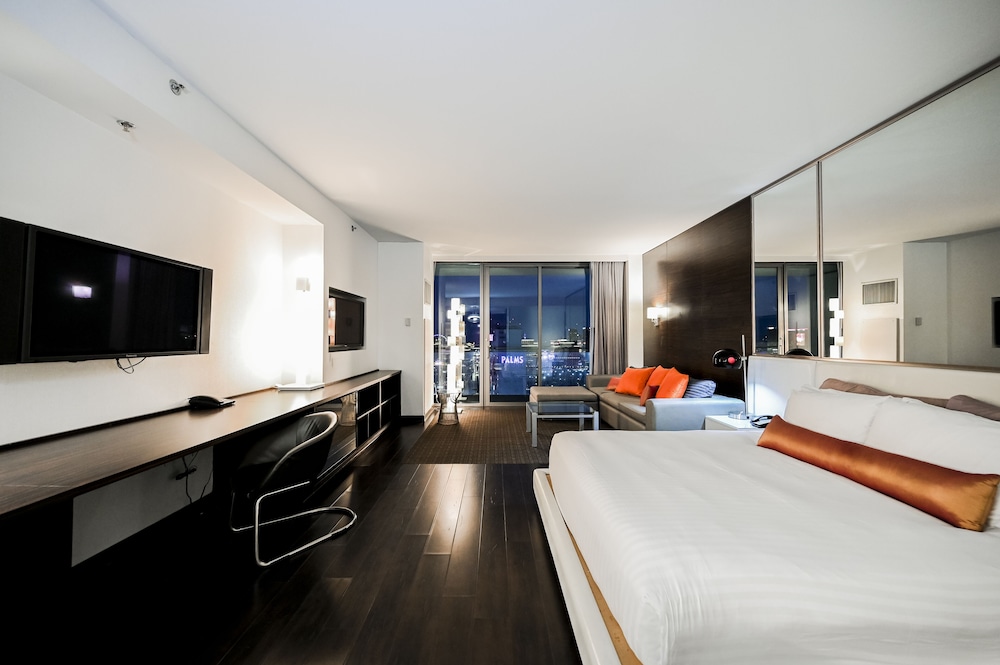 StripViewSuites at Palms Place 26/79