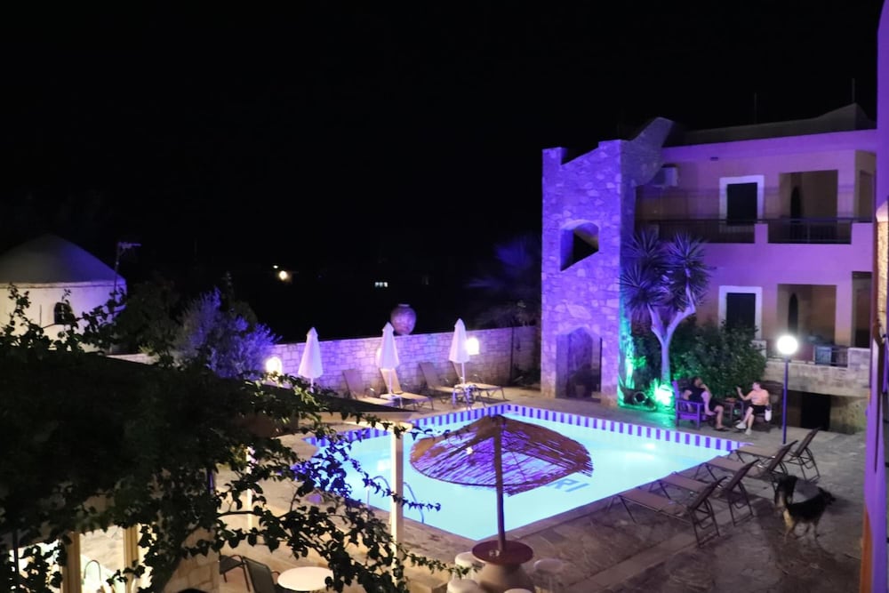Kri Kri Village by Estia 25/50