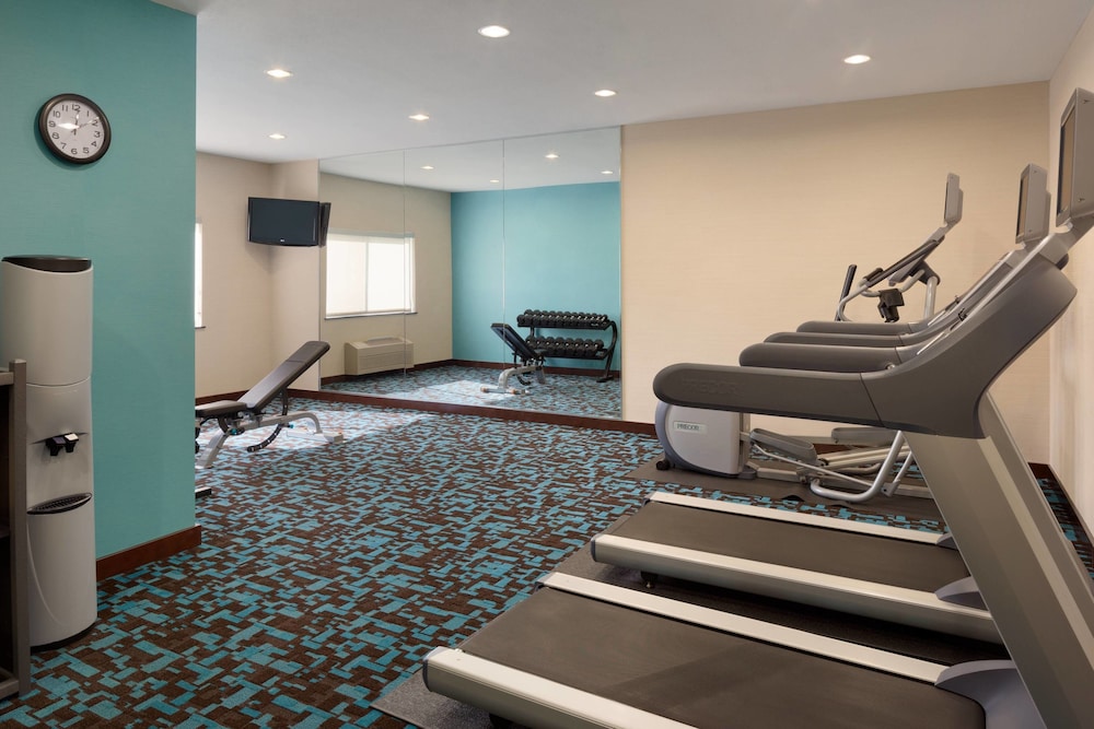 Fairfield Inn & Suites Youngstown Boardman Poland 21/35