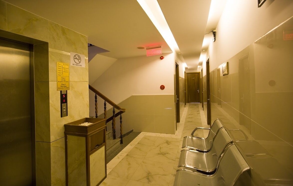 Art Deluxe Hotel 34/60