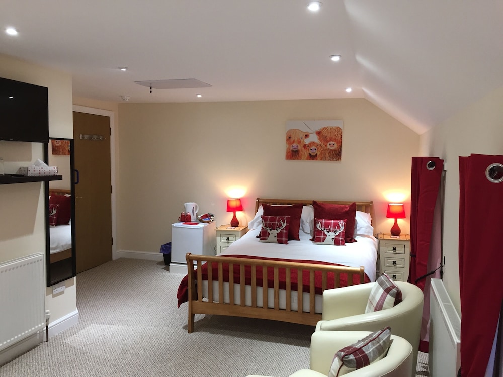 The Village Inn and Kirtle House B&amp;B 8/35