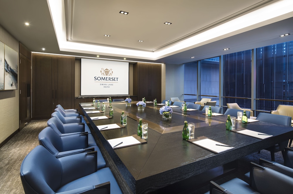 SOMERSET SWAN LAKE HEFEI 60/69