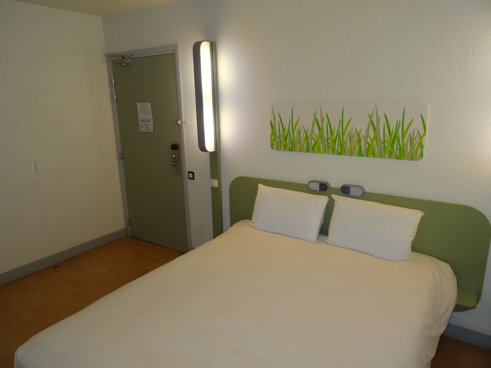Ibis Budget Caen Gare 26/65