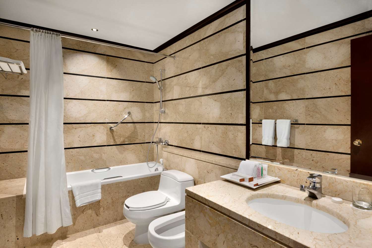 Hawthorn Suites By Wyndham Al Khobar