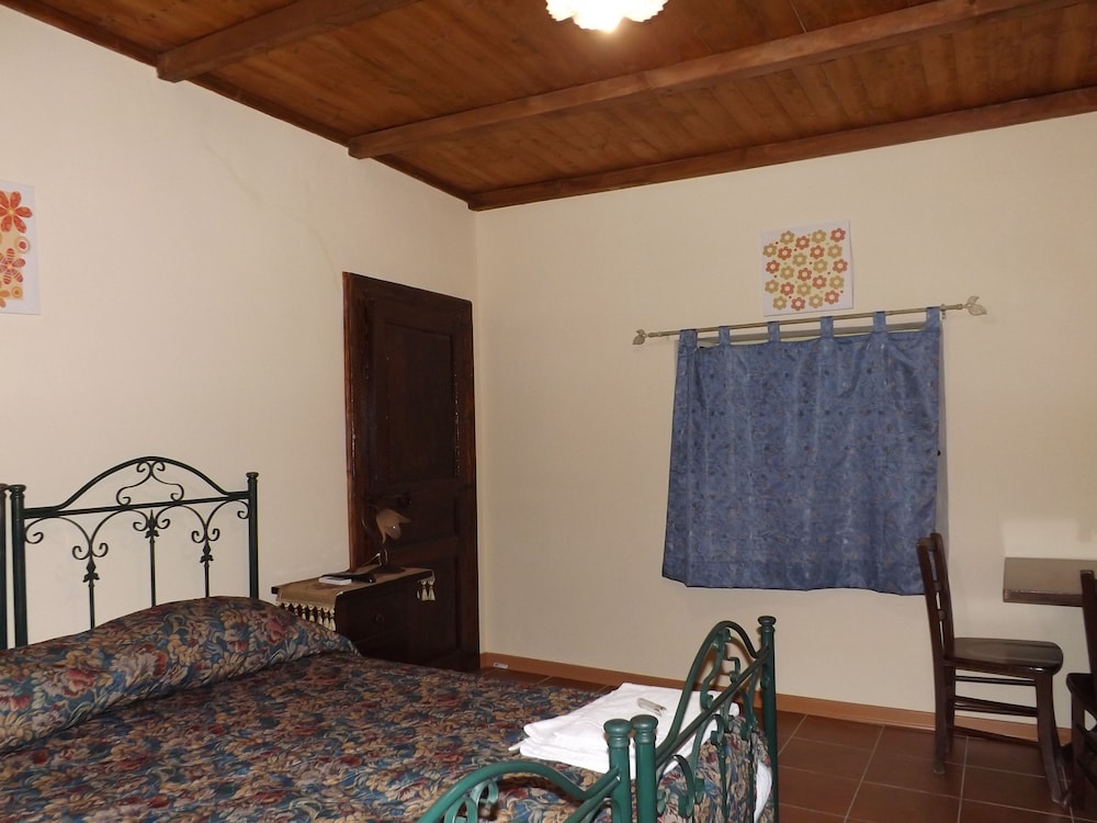 ALBERGO DIFFUSO BORGO SANTA CATERINA 40/68