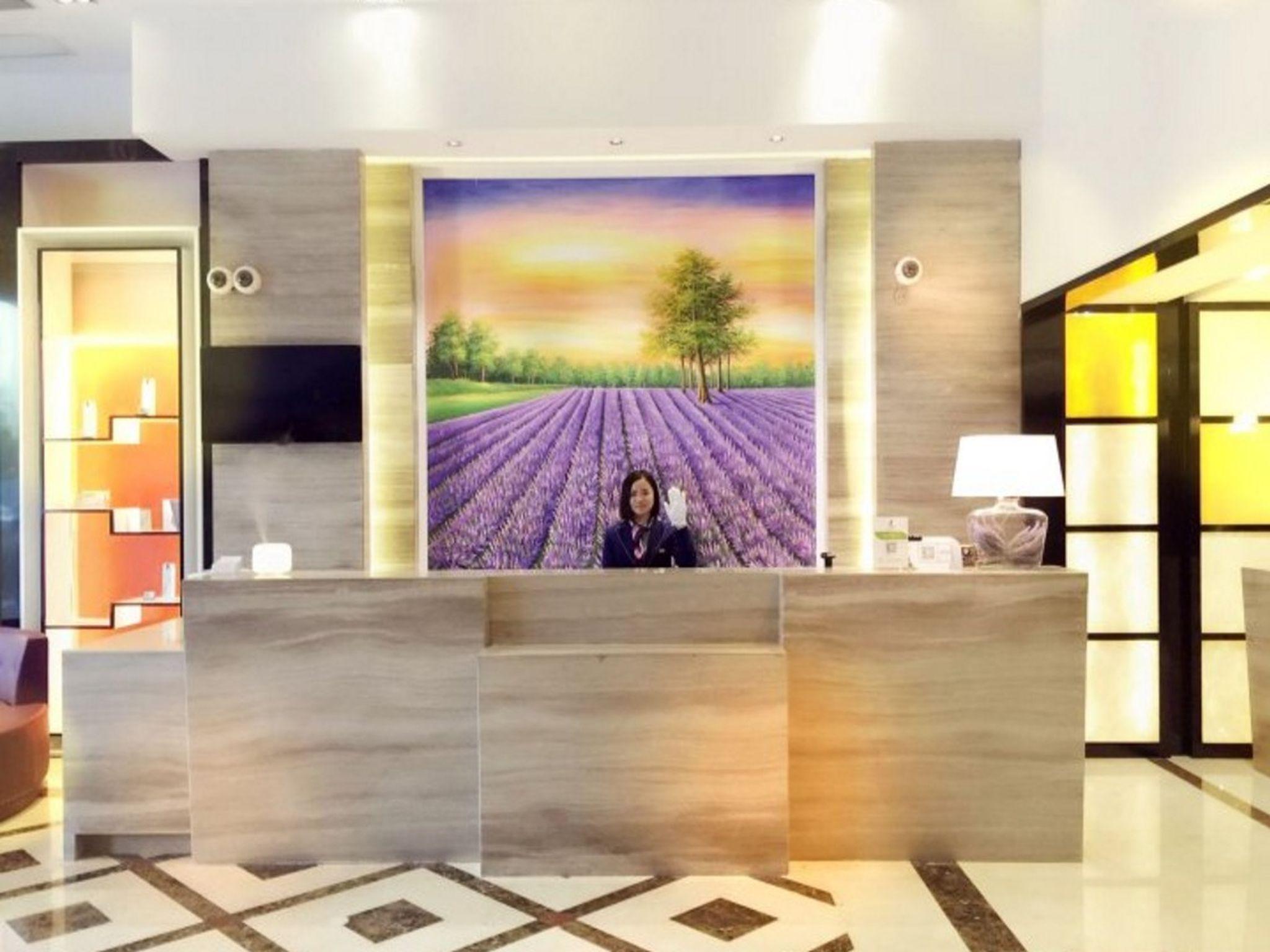 Lavande Hotel (Shanghai Zhangjiang Guanglan Road Metro Station) 3/24